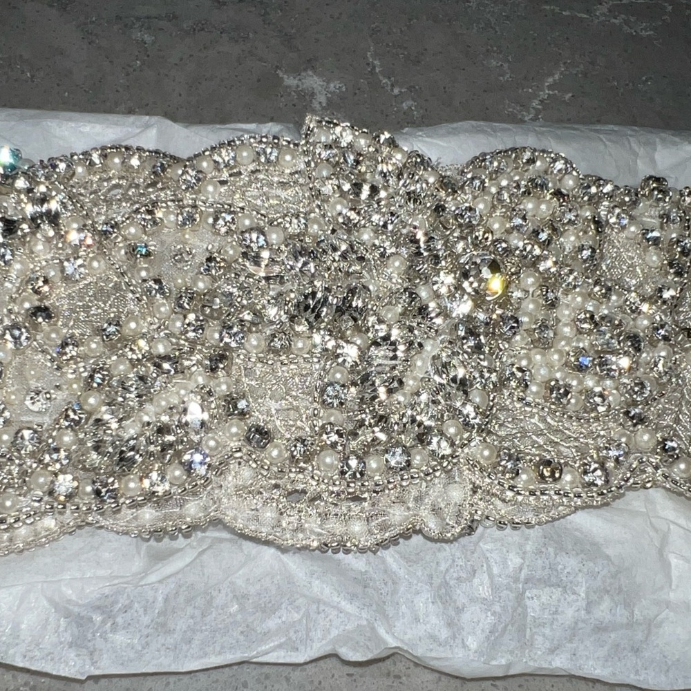Swarovski crystal, freshwater pearl and lace handmade accessory belt sz 25 waist
